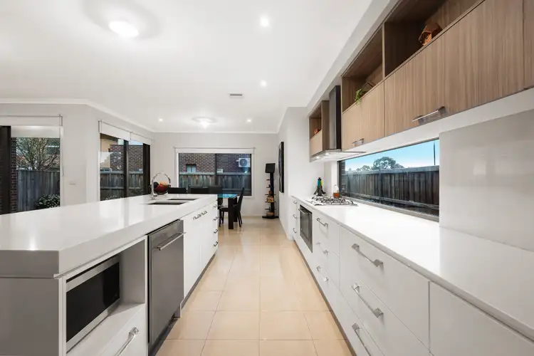 Sixth view of Homely house listing, 2 Pleasant Way, Keysborough VIC 3173