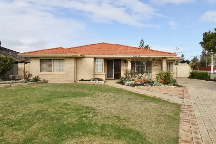 2 Rand Avenue, Waikiki WA 6169