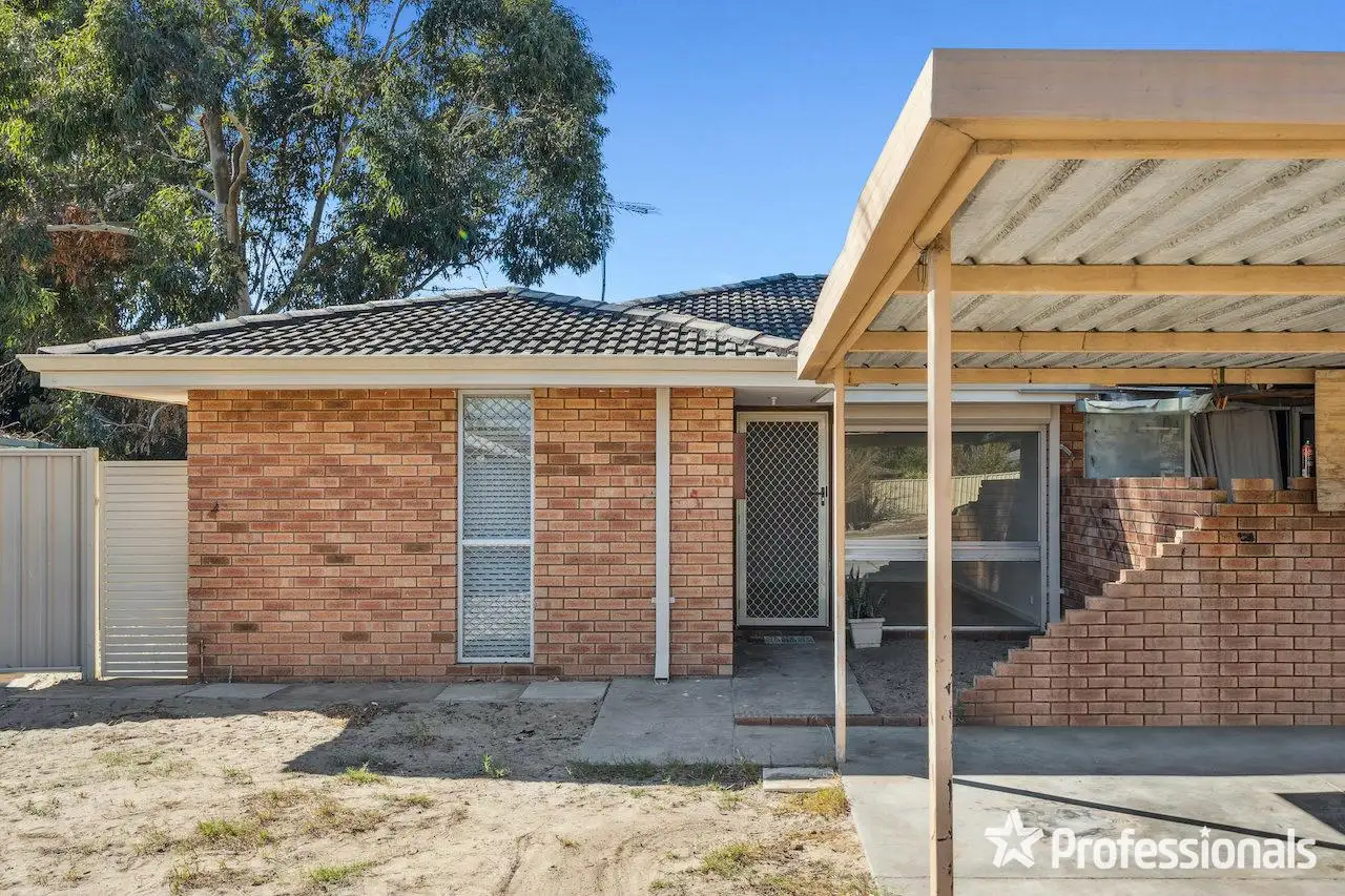 Main view of Homely semi-detached listing, 4A Ainsley Court, Camillo WA 6111
