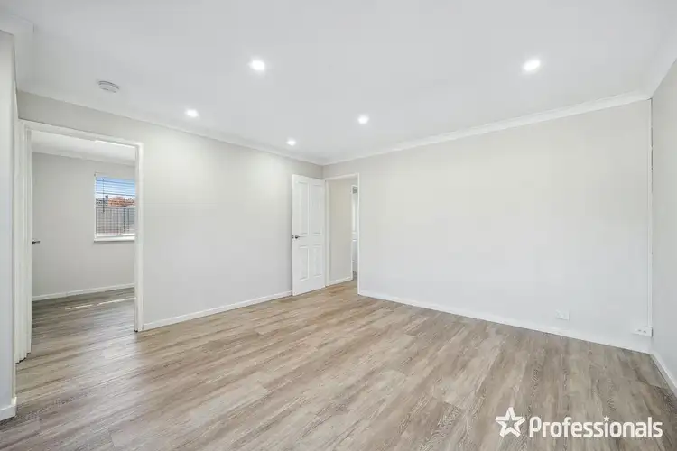 Fourth view of Homely semi-detached listing, 4A Ainsley Court, Camillo WA 6111