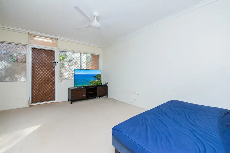 Fourth view of Homely unit listing, 2/17 Stanhill Street, Surfers Paradise QLD 4217