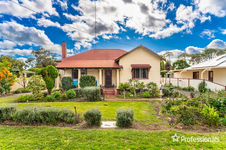 10 McLarty Street, Waroona WA 6215