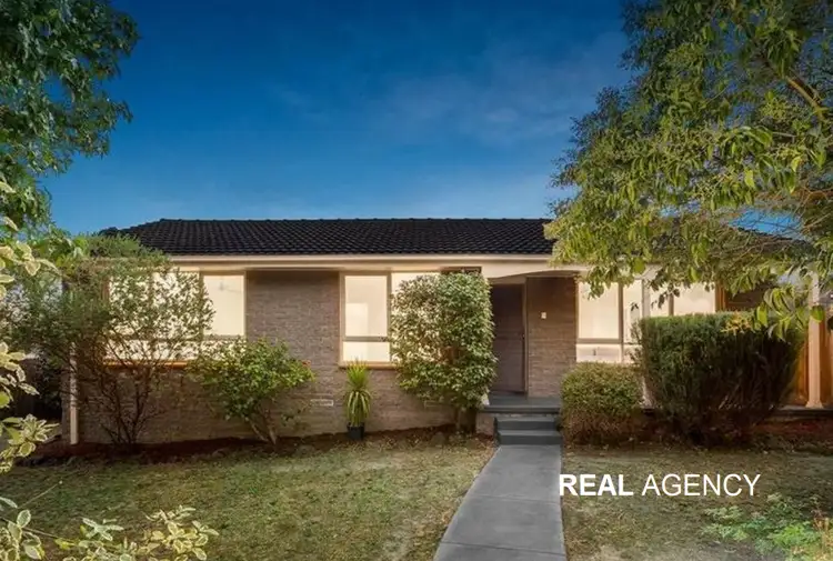2 Seaforth Road, Wantirna South VIC 3152
