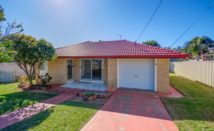 4 Robina Street
