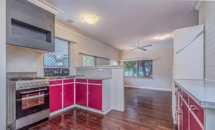 52 Kitchener Street, Trigg WA 6029