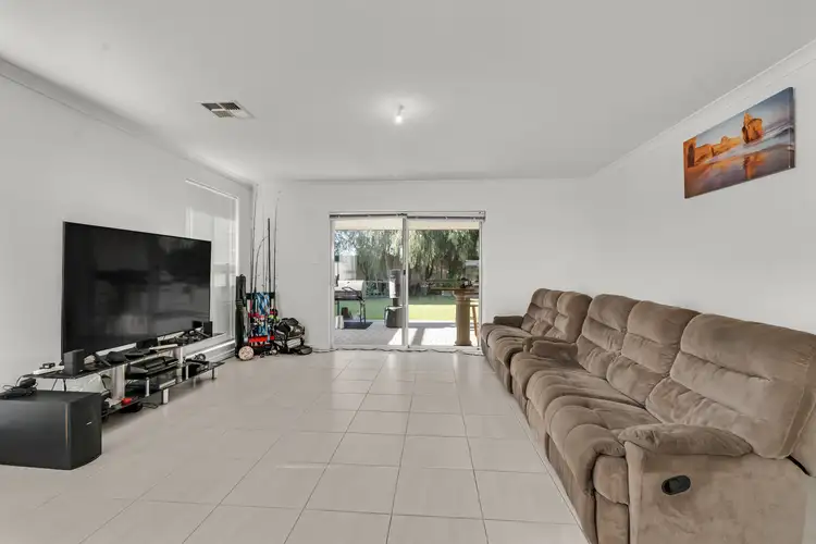 Sixth view of Homely house listing, 25 Serpentine Bend, Yalyalup WA 6280