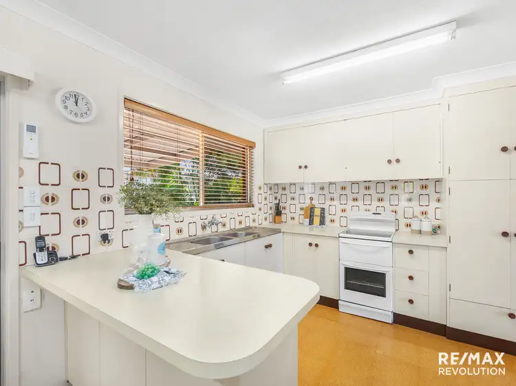 Sixth view of Homely house listing, 28 Valentia Street, Mansfield QLD 4122