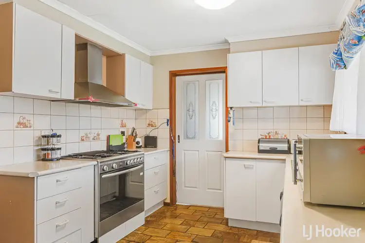 53 James Cook Drive, Melton West VIC 3337