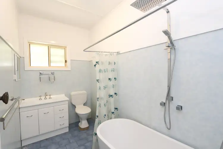 Sixth view of Homely house listing, 218 DeBoos Street, Temora NSW 2666