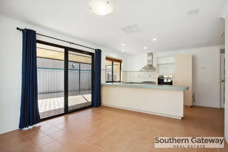 Seventh view of Homely house listing, 21 Brandon Mews, Parmelia WA 6167