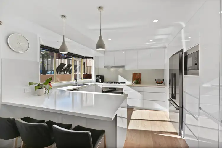 12 Glengarry Way, Horsley NSW 2530