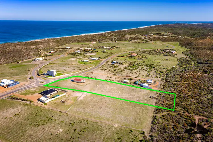 30 African Reef Boulevard, Greenough WA 6532
