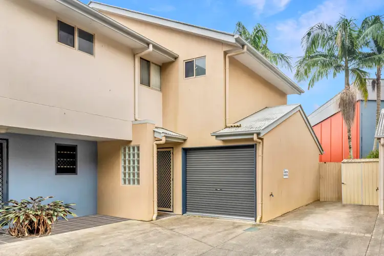 82 Simpson Street