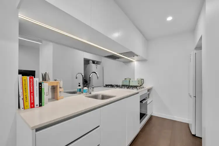 Third view of Homely apartment listing, 1105/477 Boundary Street, Spring Hill QLD 4000