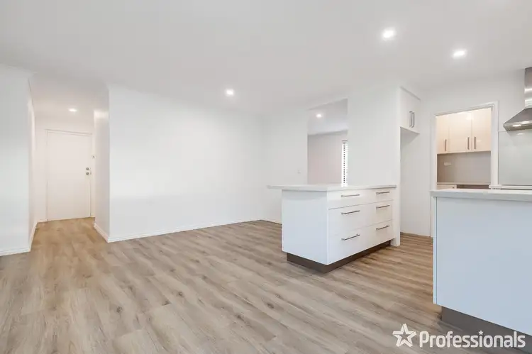 Second view of Homely house listing, 5 Busycon Place, Heathridge WA 6027