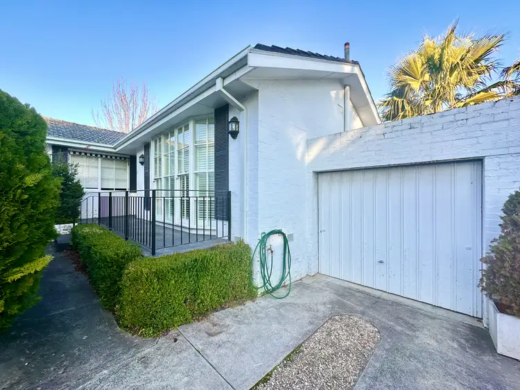 Main view of Homely unit listing, 3/42 Alexandra Avenue, Canterbury VIC 3126