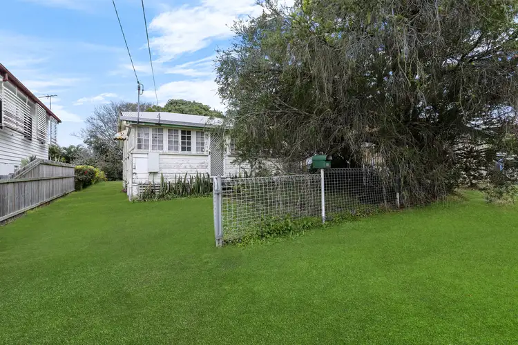 35 McLennan Street, Woody Point QLD 4019