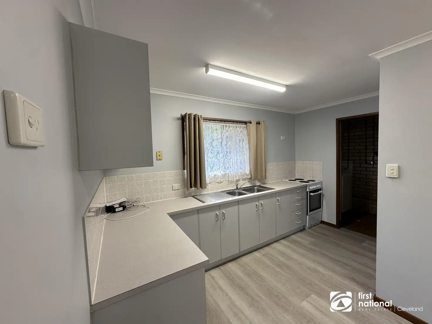 Main view of Homely house listing, 4/8 Hampton Court, Birkdale QLD 4159