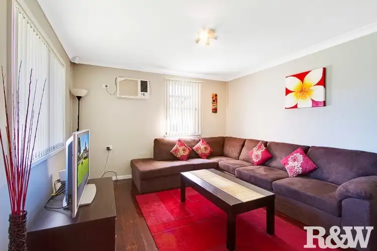 Fourth view of Homely house listing, 7 Luzon Avenue, Lethbridge Park NSW 2770