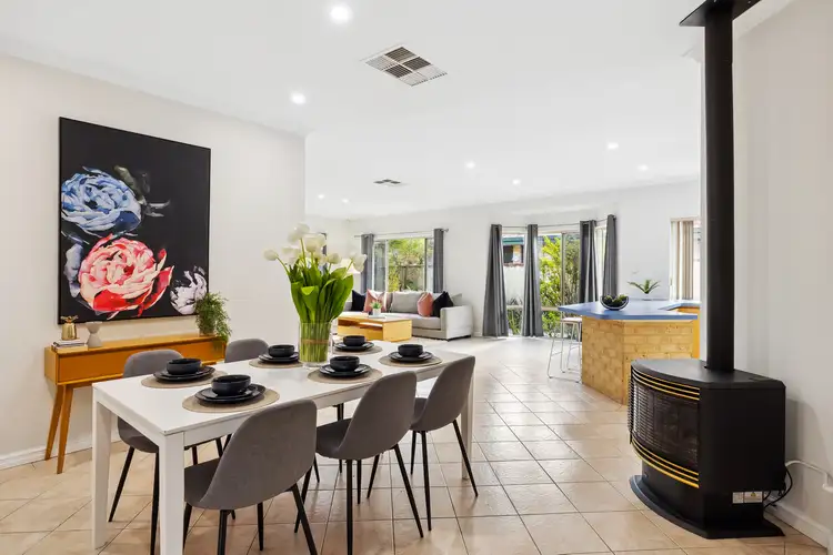 38 Kardan Circuit, Karawara WA 6152
