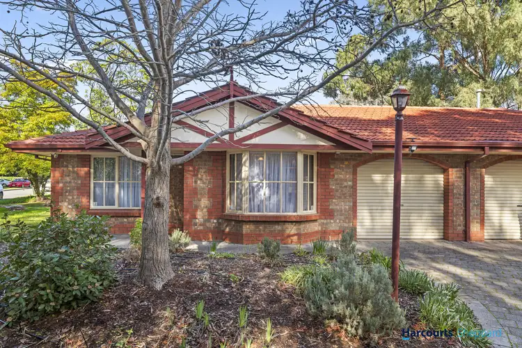 11 Bradman Court