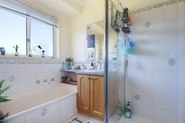 Seventh view of Homely house listing, 8 Jennifer Place, West Wodonga VIC 3690