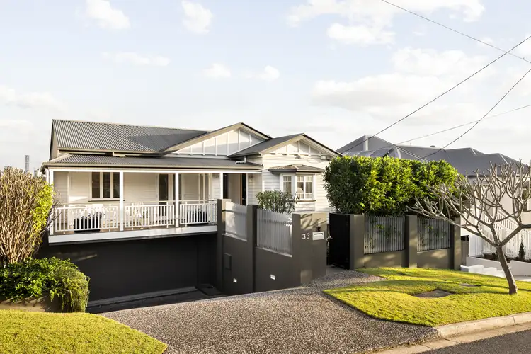 33 Sixth Avenue, Windsor QLD 4030