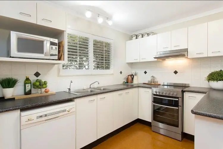 45 Broomfield Street, Taringa QLD 4068