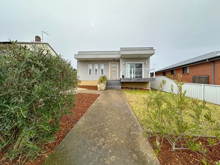89 William Street, Young NSW 2594