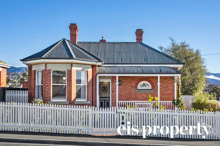 42 Bay Road, New Town TAS 7008