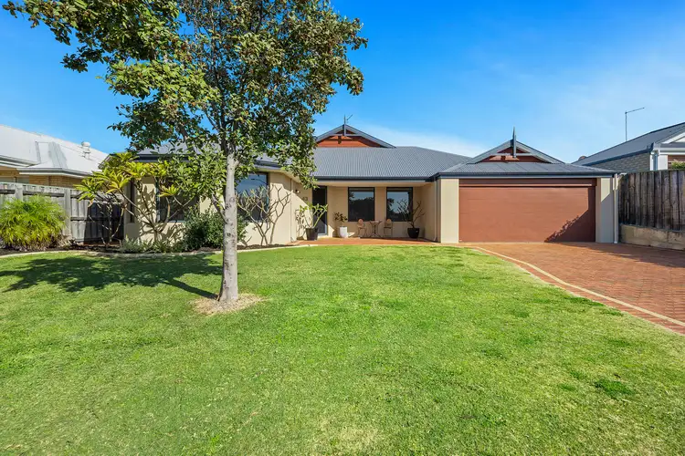 43 Quandong Parkway, Halls Head WA 6210