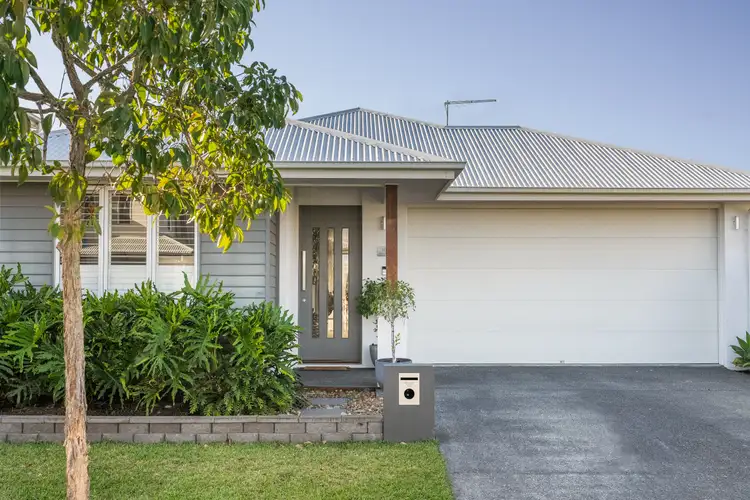 Second view of Homely house listing, 10 Apollo Street, Newport QLD 4020