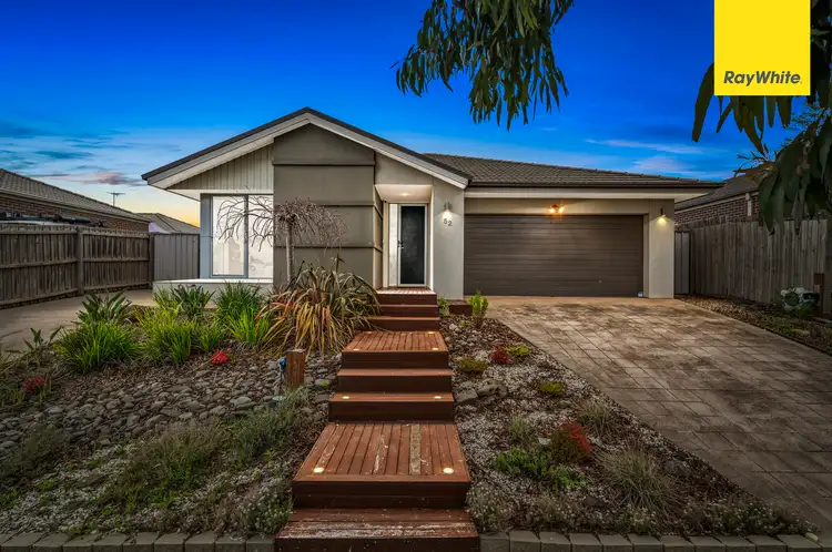 52 Christina Crescent, Kurunjang VIC 3337