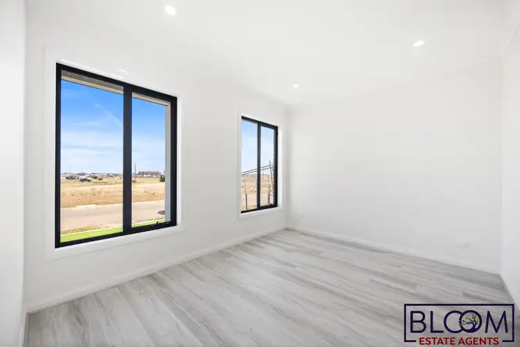 Second view of Homely house listing, 7 Hem parkway, Fraser Rise VIC 3336