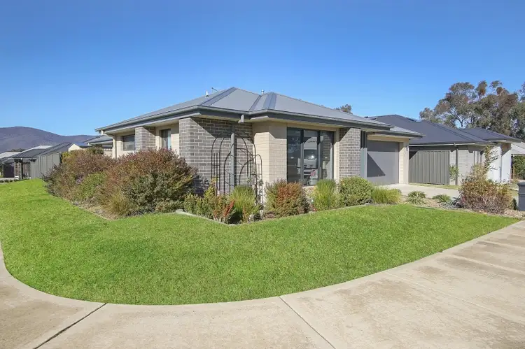 Second view of Homely house listing, 8 Easton Lane, Leneva VIC 3691
