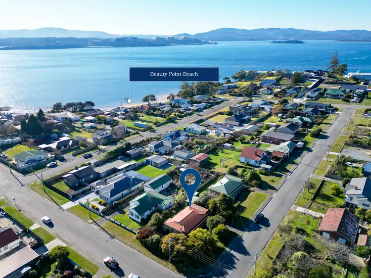 16 Garrett Street, Beauty Point TAS 7270