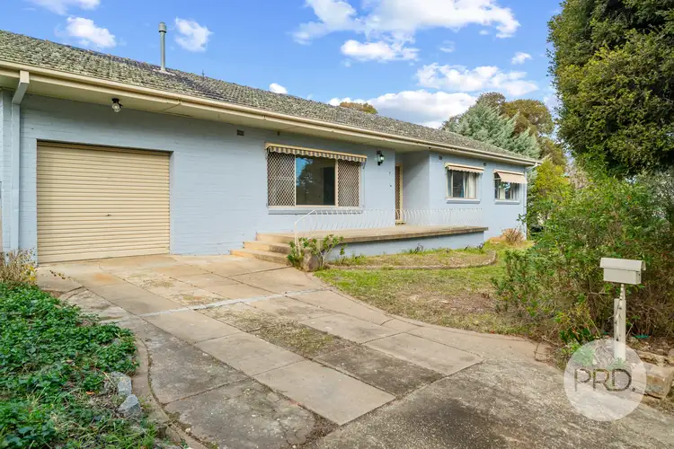 7 Acacia Street, Kooringal NSW 2650