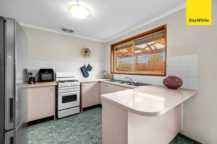 Second view of Homely house listing, 2/7 Coventry Place, Melton South VIC 3338