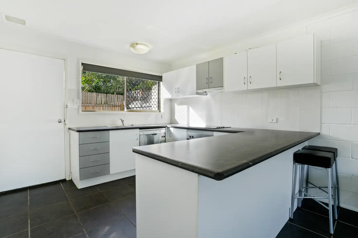Main view of Homely unit listing, 2/68 Ann Street, South Gladstone QLD 4680