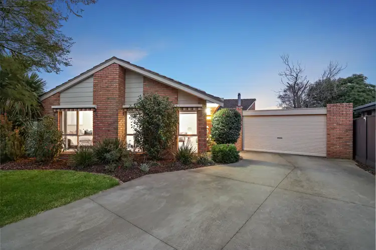 11 Sharna Court, Ferntree Gully VIC 3156