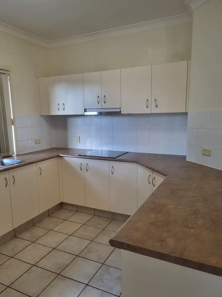 Fifth view of Homely house listing, 2 Tiarnna Close, Burleigh Heads QLD 4220