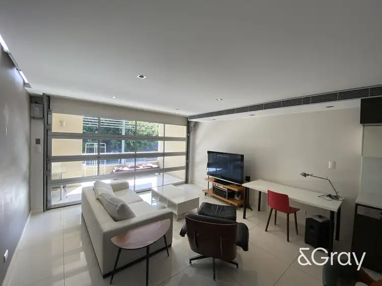 1/115 Robertson Street