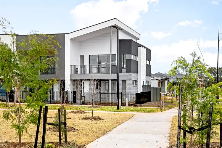 Main view of Homely townhouse listing, 2 Antrim Walk, Strathtulloh VIC 3338