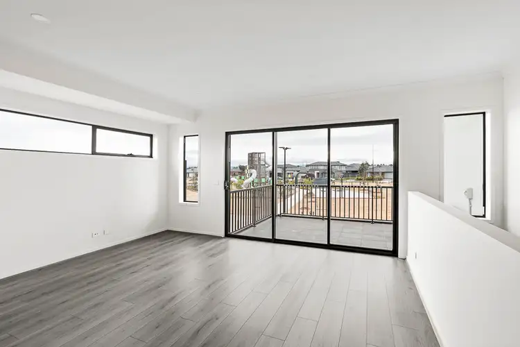Sixth view of Homely townhouse listing, 2 Antrim Walk, Strathtulloh VIC 3338