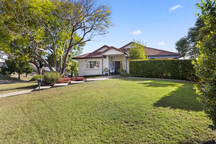 2 Olsen Court, Brookfield QLD 4069