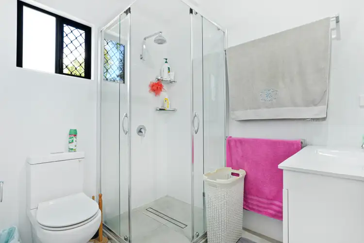 Sixth view of Homely house listing, 2/7 Centaurus Close, Telina QLD 4680