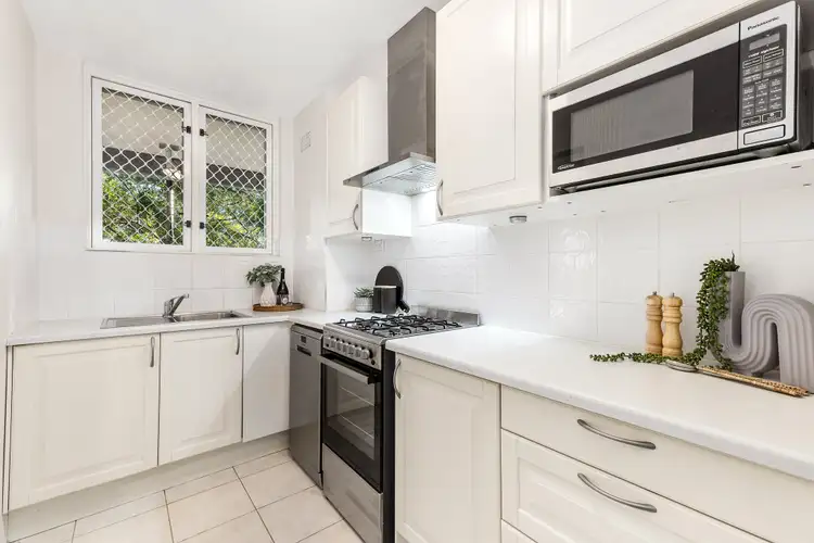 Fifth view of Homely apartment listing, 2/692 Pacific Highway, Killara NSW 2071