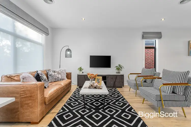 Second view of Homely house listing, 4 Tusmore Place, Mulgrave VIC 3170
