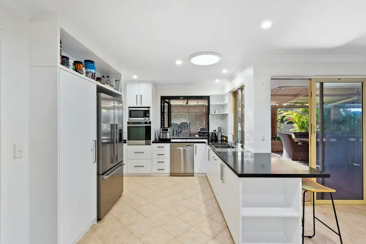 Sixth view of Homely house listing, 5 Tarata Close, Halls Head WA 6210
