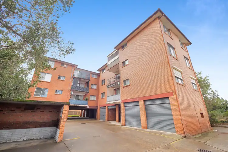 12/66-70 Sackville Street, Fairfield NSW 2165